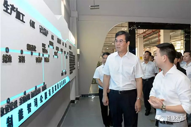 炳軍書記來南康了，對南康現(xiàn)代家居發(fā)展提了這些建議2