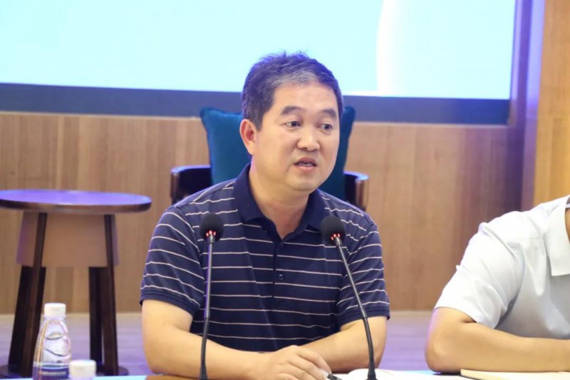 區家具產業促進局局長李慶偉做動員講話
