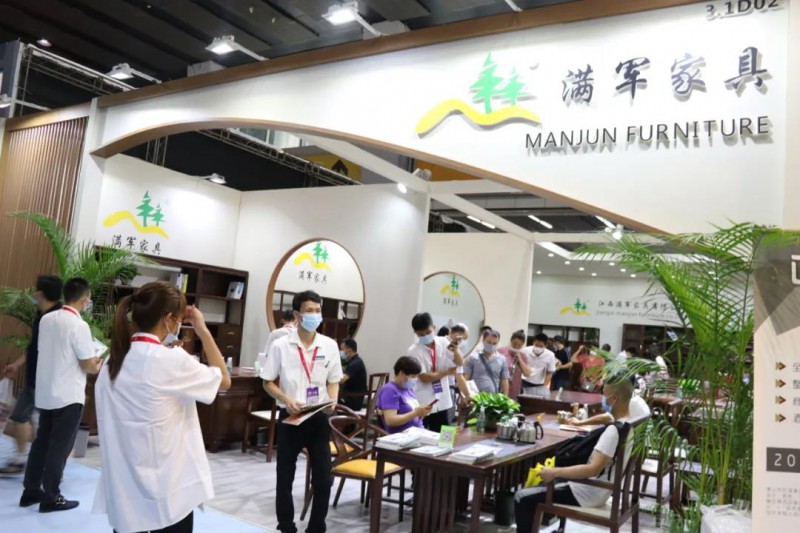 南康辦公企業代表江西滿軍家具有限公司參展2