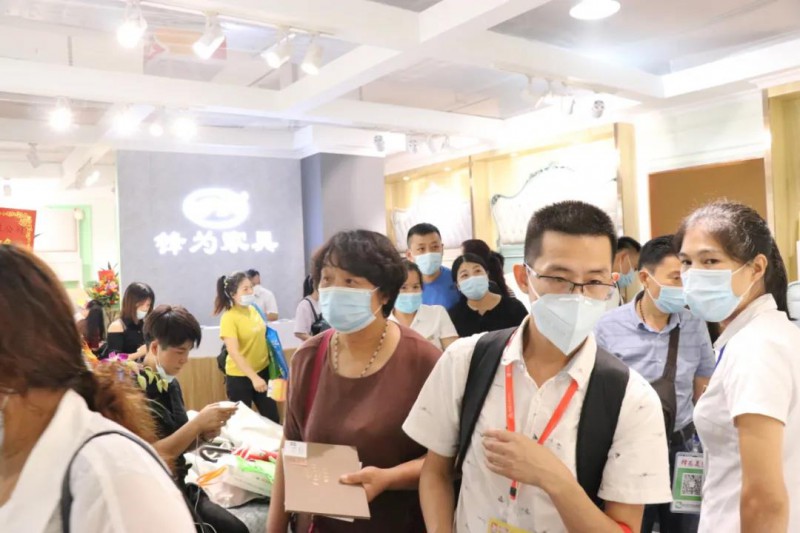 人從眾，南康家具展區人潮涌動3