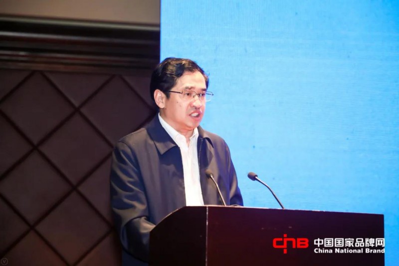贛州市南康區區委副書記、區長何善錦致
