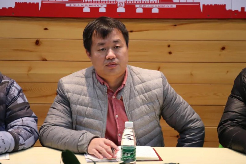黎川縣家具產(chǎn)業(yè)辦副主任萬洪浩