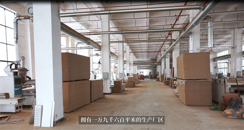 幸福門業(yè)工廠實拍