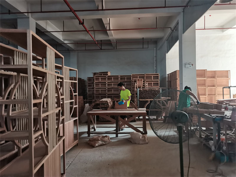 悅?cè)f邦家具工廠實拍