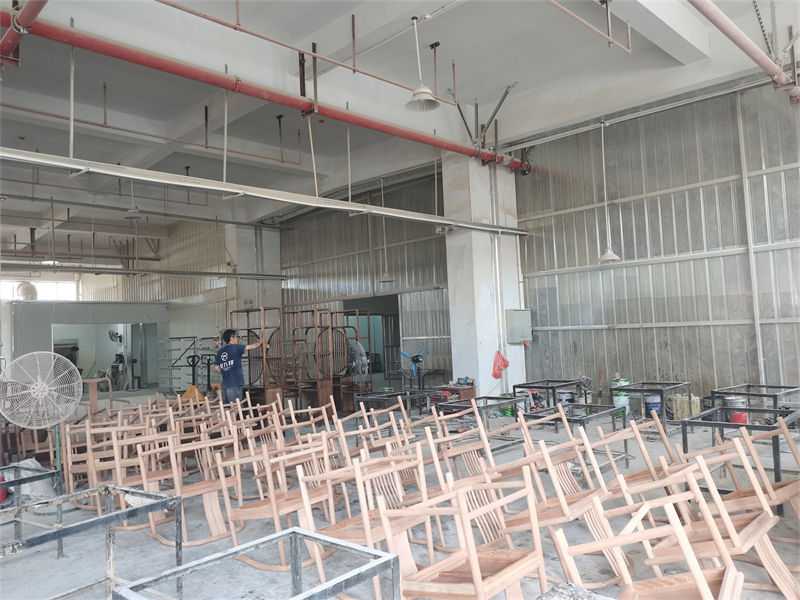 悅?cè)f邦家具工廠實拍