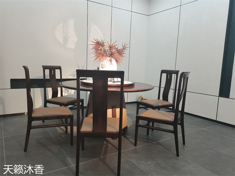 世紀(jì)豪軒·天籟沐香 蘭亭韻-悅系列時尚輕奢新中式風(fēng)格愛里古夷蘇木家具展廳實(shí)拍