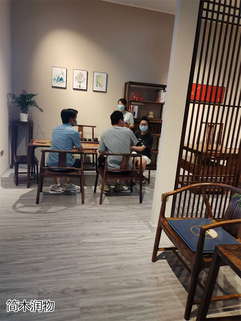 簡(jiǎn)木潤(rùn)物南美胡桃木、北美黑胡桃木家具