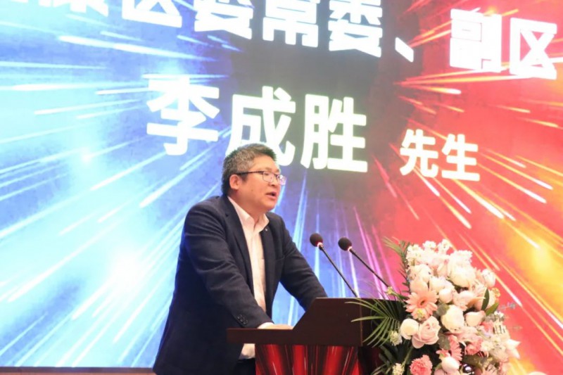 南康區(qū)委常委、副區(qū)長(zhǎng)李成勝