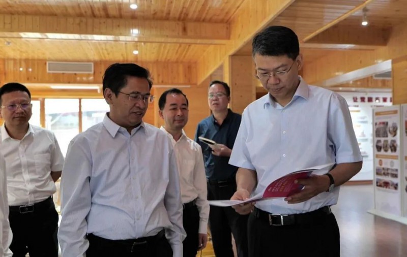 省委常委、省委組織部部長吳浩在南康調研，并視察協會工作3
